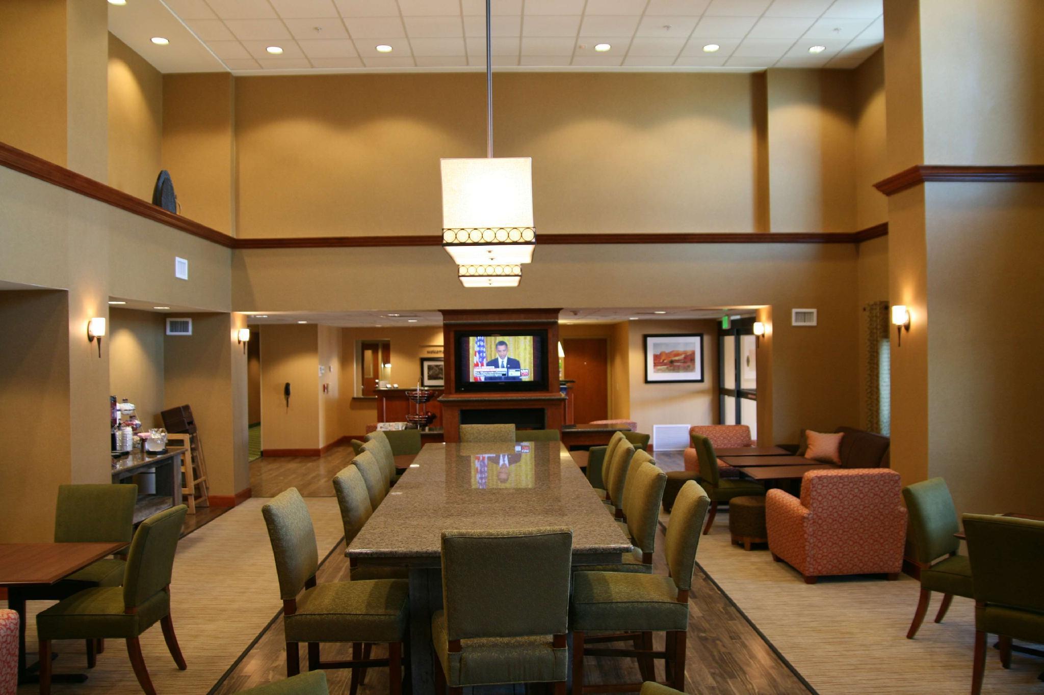 Hampton Inn & Suites Tucson East Interior photo