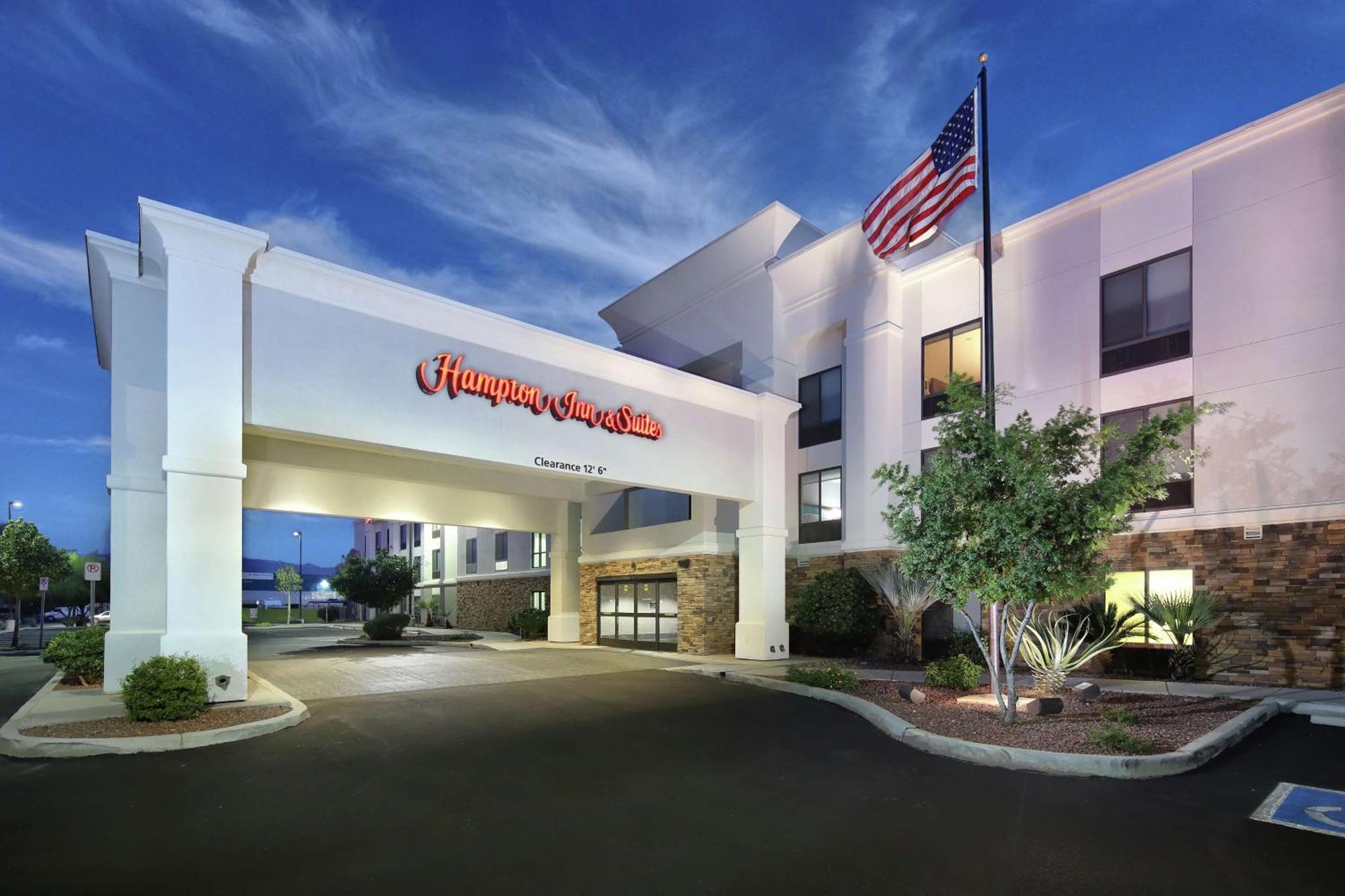 Hampton Inn & Suites Tucson East Exterior photo